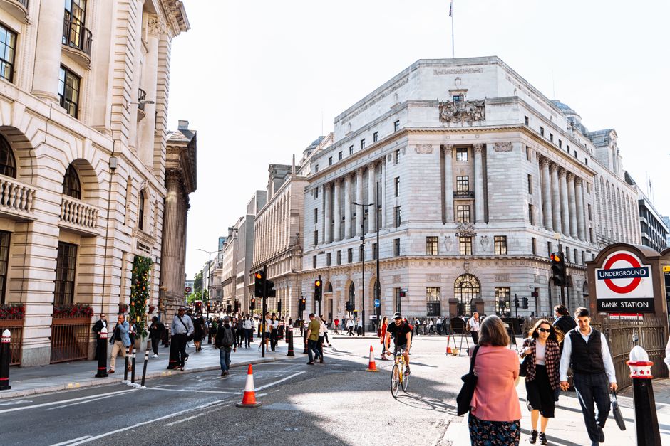 Bank of England Holds Rate at 3.75% Amid Stubborn Inflation Fears